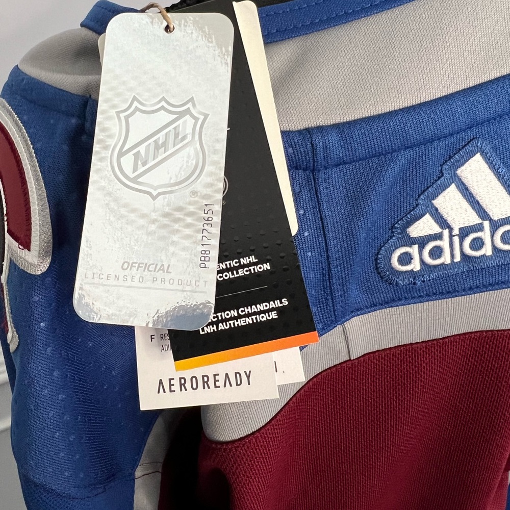 Colorado Avalanche NHL Jersey Adidas Authentic Size 50 - Picture 5 of 6
